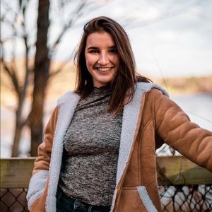 Meet your Posher, Anna